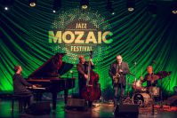 Foto GiladAtzmonOrientHouseEnsemble Jazz Mozaic Sibiu 2017.jpg